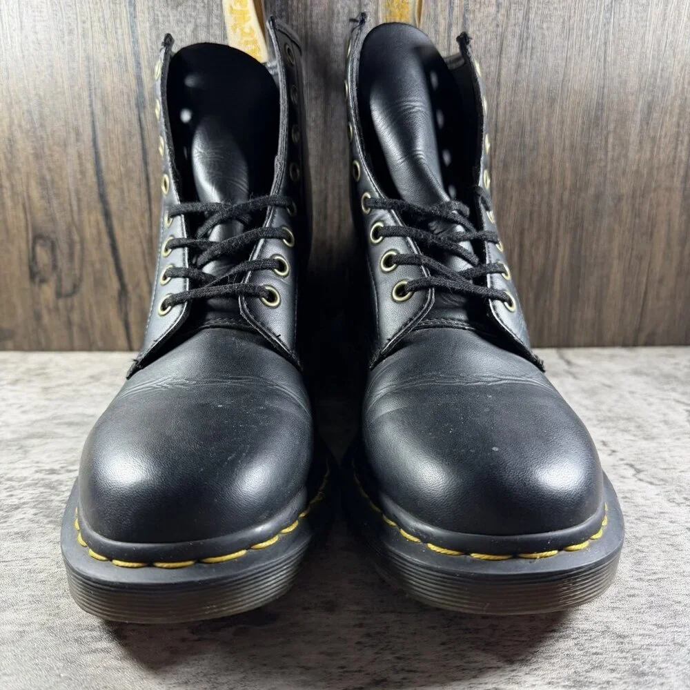 DR MARTENS AIR WAIR FELIX BLACK VEGAN LEATHER 8 EYELET ANKLE BOOTS #14045 MENS 9